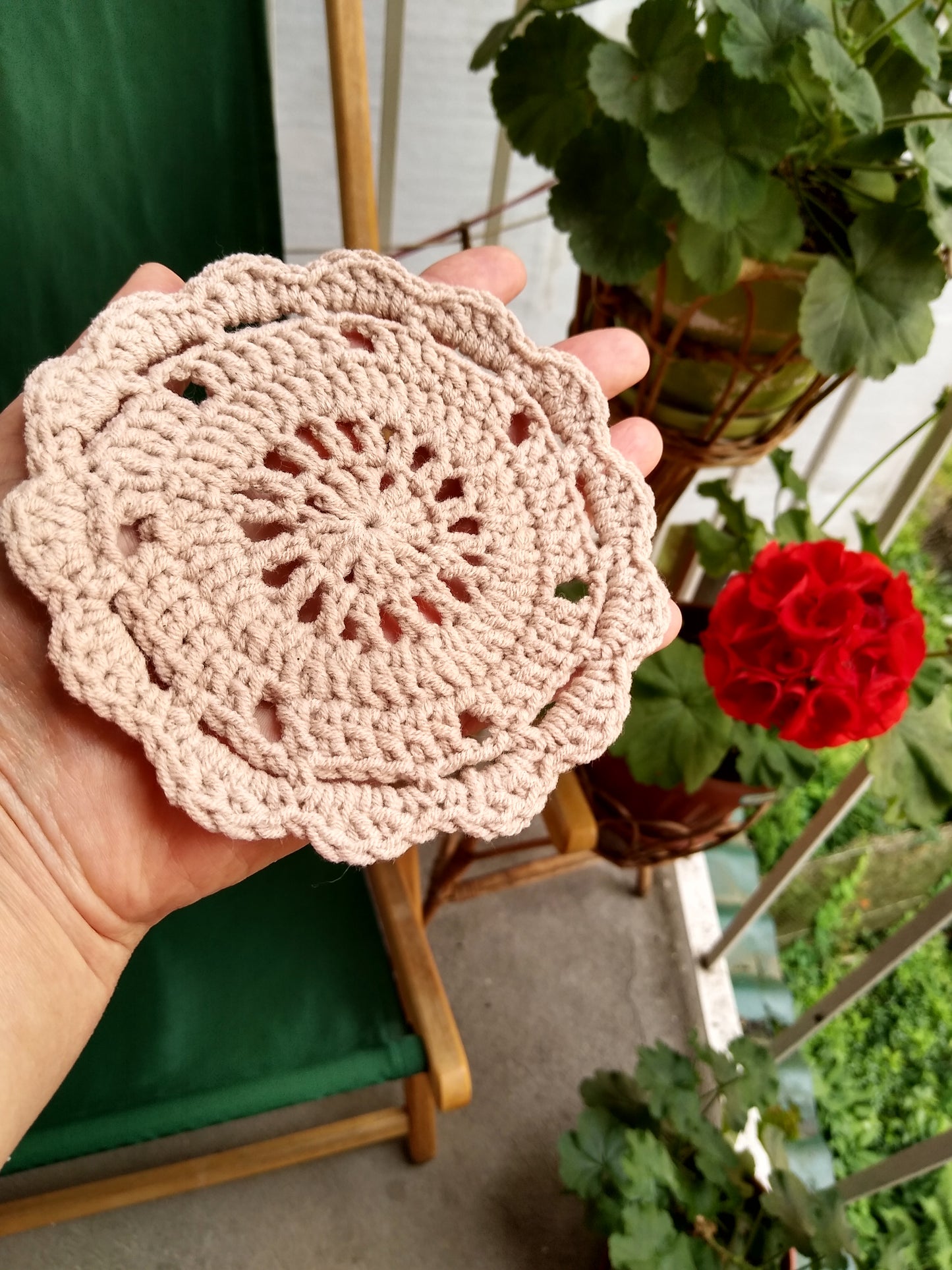 🍽️ N°8 Crochet Coasters